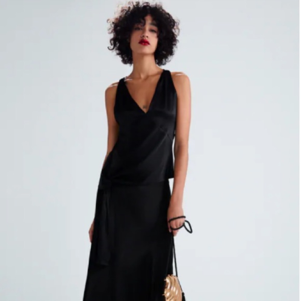 𝗡𝗪𝗧 𝗭𝗮𝗿𝗮 • Knotted Satin Top - Picture 2 of 5